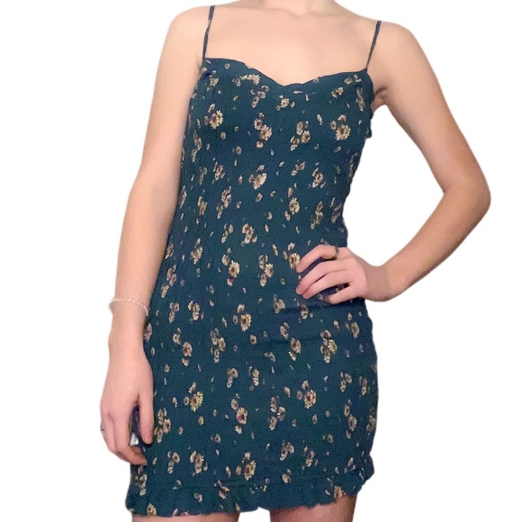 NWOT⚡️Red Dress Boutique Green Floral Print Dress - Picture 6 of 6